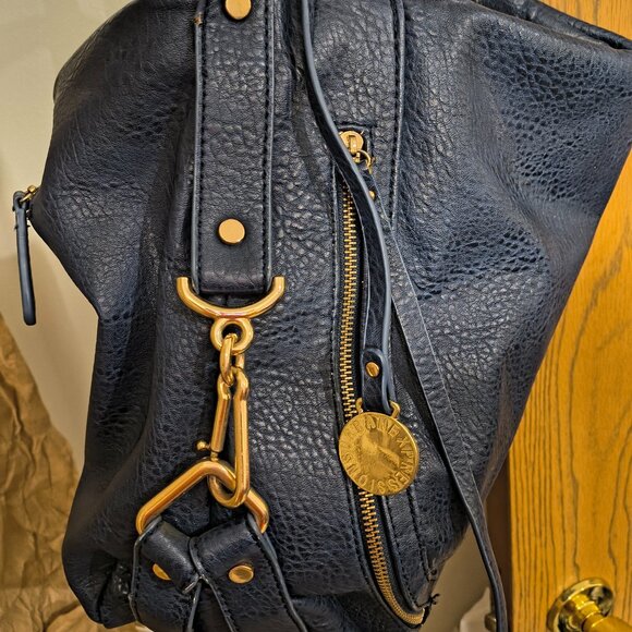 Handbag - Picture 2 of 3